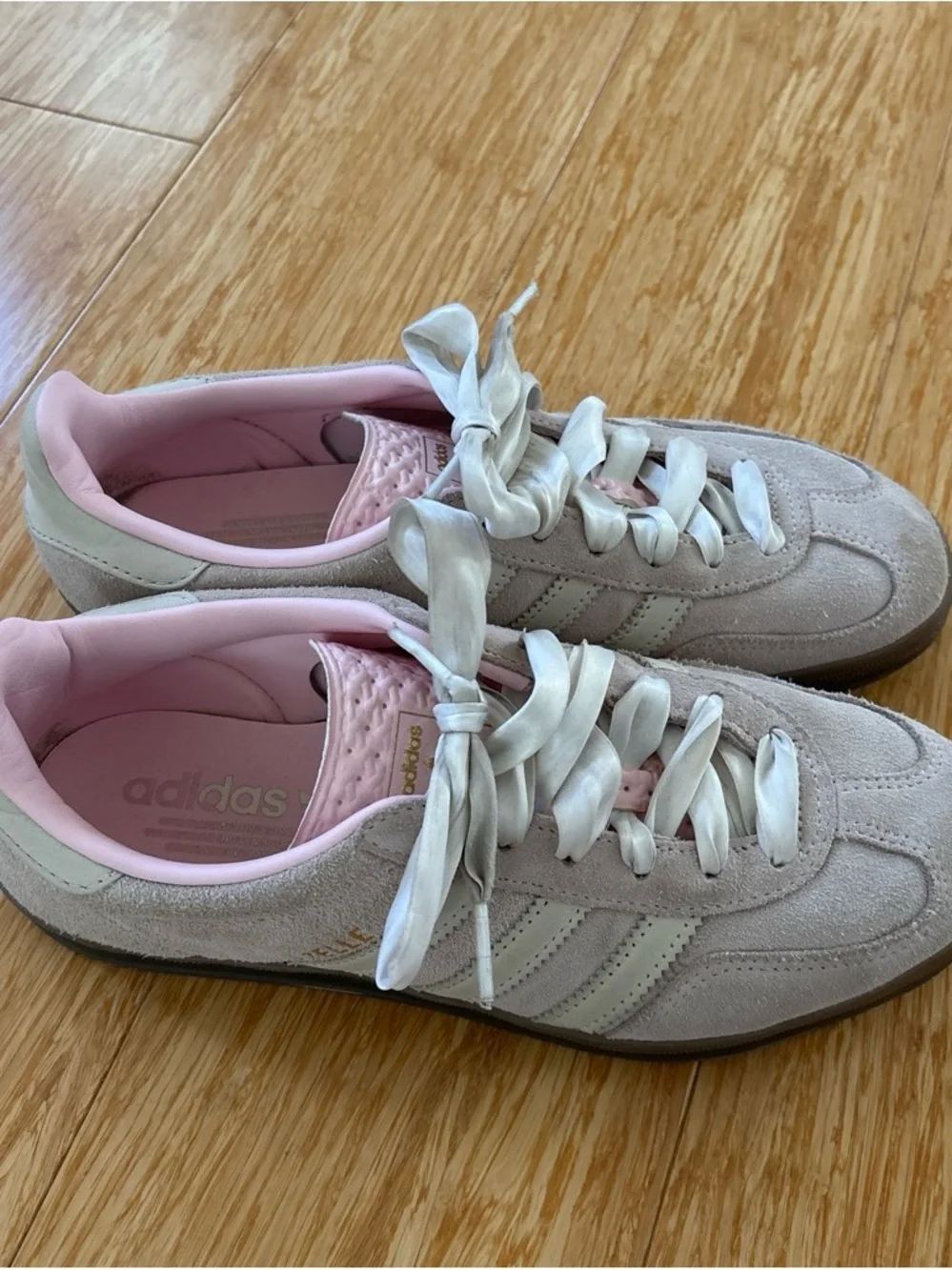 adidas women suede
